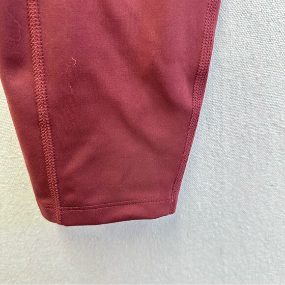 Girlfriend Collective compressive pocket crop legging in Plum size medium - Picture 9 of 14